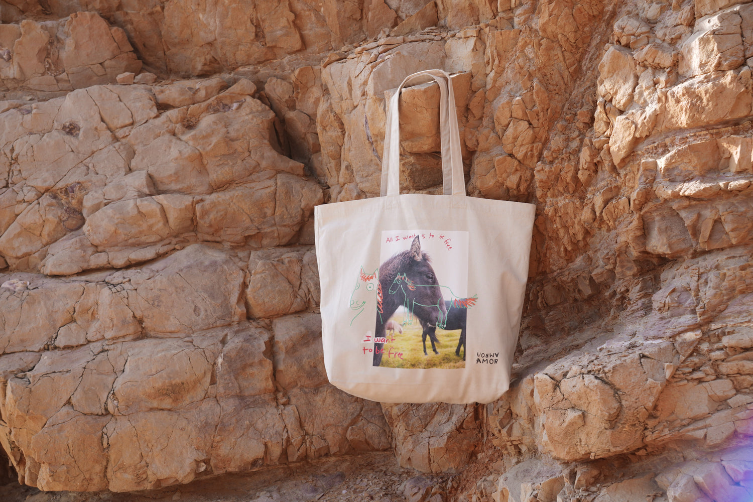 TOTE BAGS